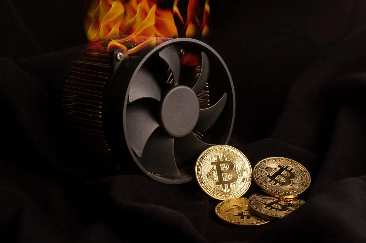 Bitcoin Energy Debate: Mining Efficiency, Environmental Impact, and Renewable Solutions