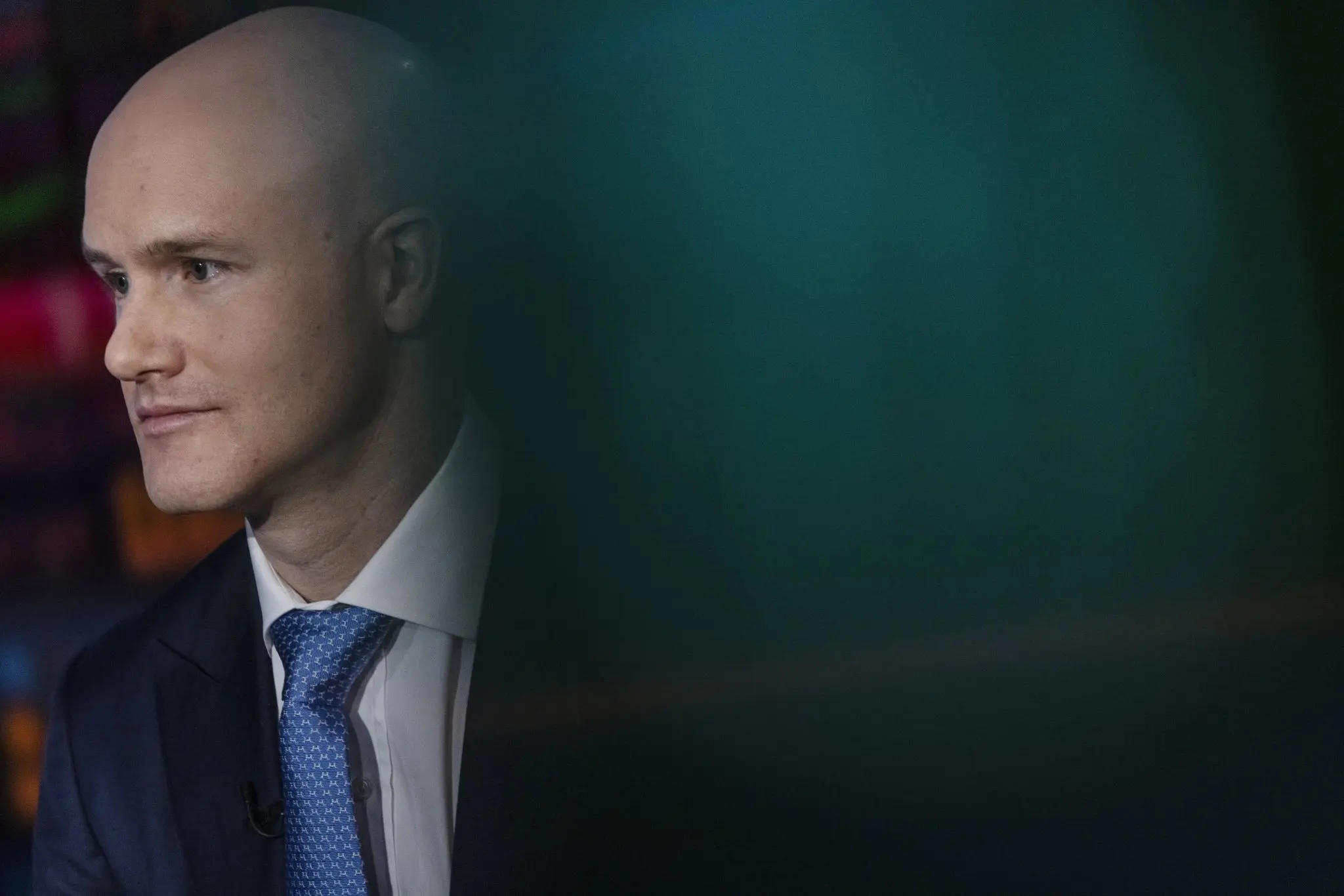 Coinbase Lawsuit Alleges Retaliation Over HR Data Breach Investigation