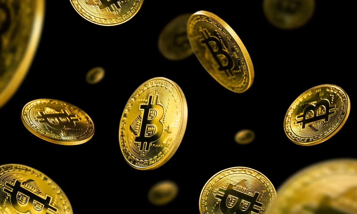 Crypto Investors Face 'Treacherous' Market as Bitcoin Slides in Late 2025