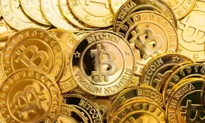 Easing Geopolitical Tensions Spark Bitcoin Rally: BTC Up Over 4% on Weekend