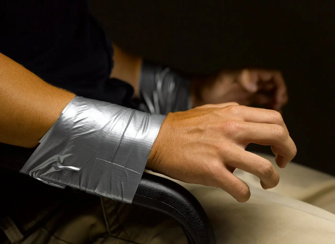 Extortion Over Signal: Authorities Probe 'Red' and '8' Coercion