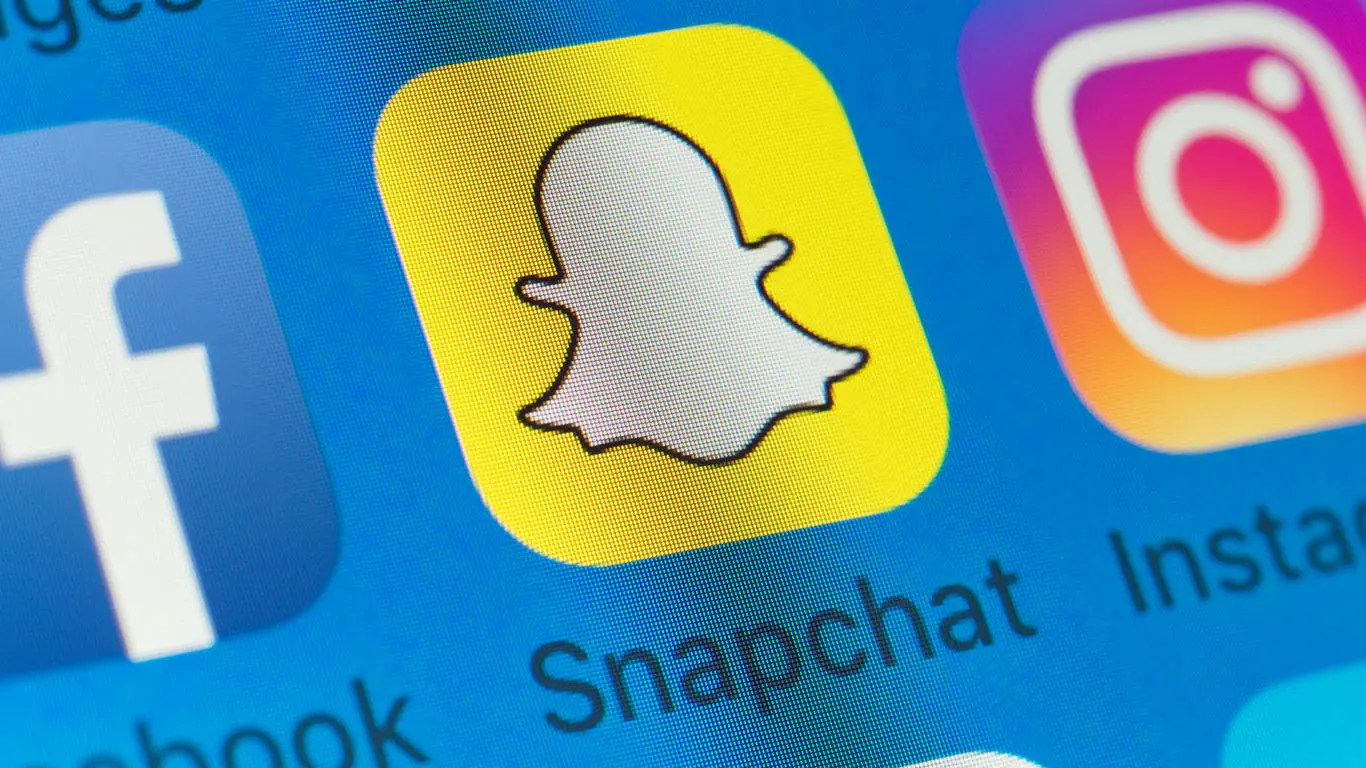 SNAP Stock Near $5: 25M Paid Subscribers Keep Bulls Hopeful