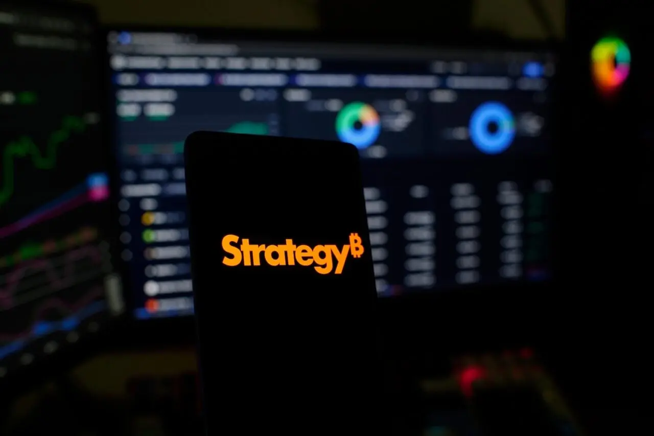 Why Strategy's Business Model Creates Bitcoin Paper Losses — Understanding Volatility and Unrealized Losses